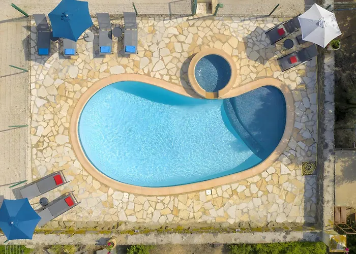 Les Flamants Holiday home