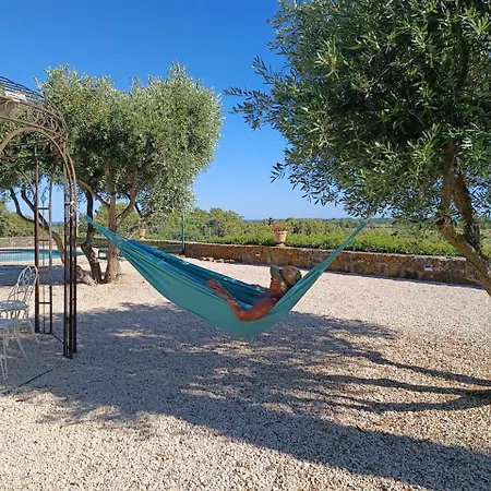 Les Flamants Holiday home