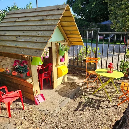 Les Flamants Holiday home